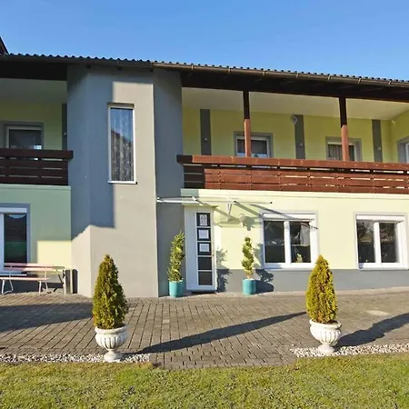Ferienwohnung Alpenblick Villach Exterior photo